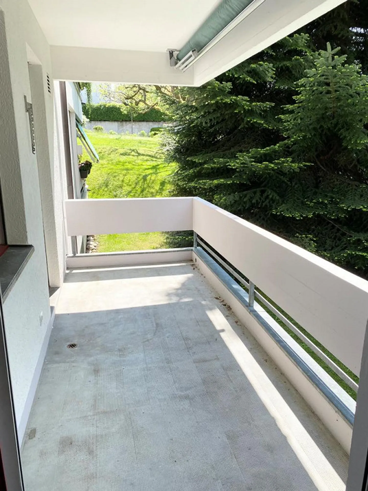 4,5-Zimmerwohnung mit neuer, moderner Einbauküche in Oberwil - Foto 3 von 4