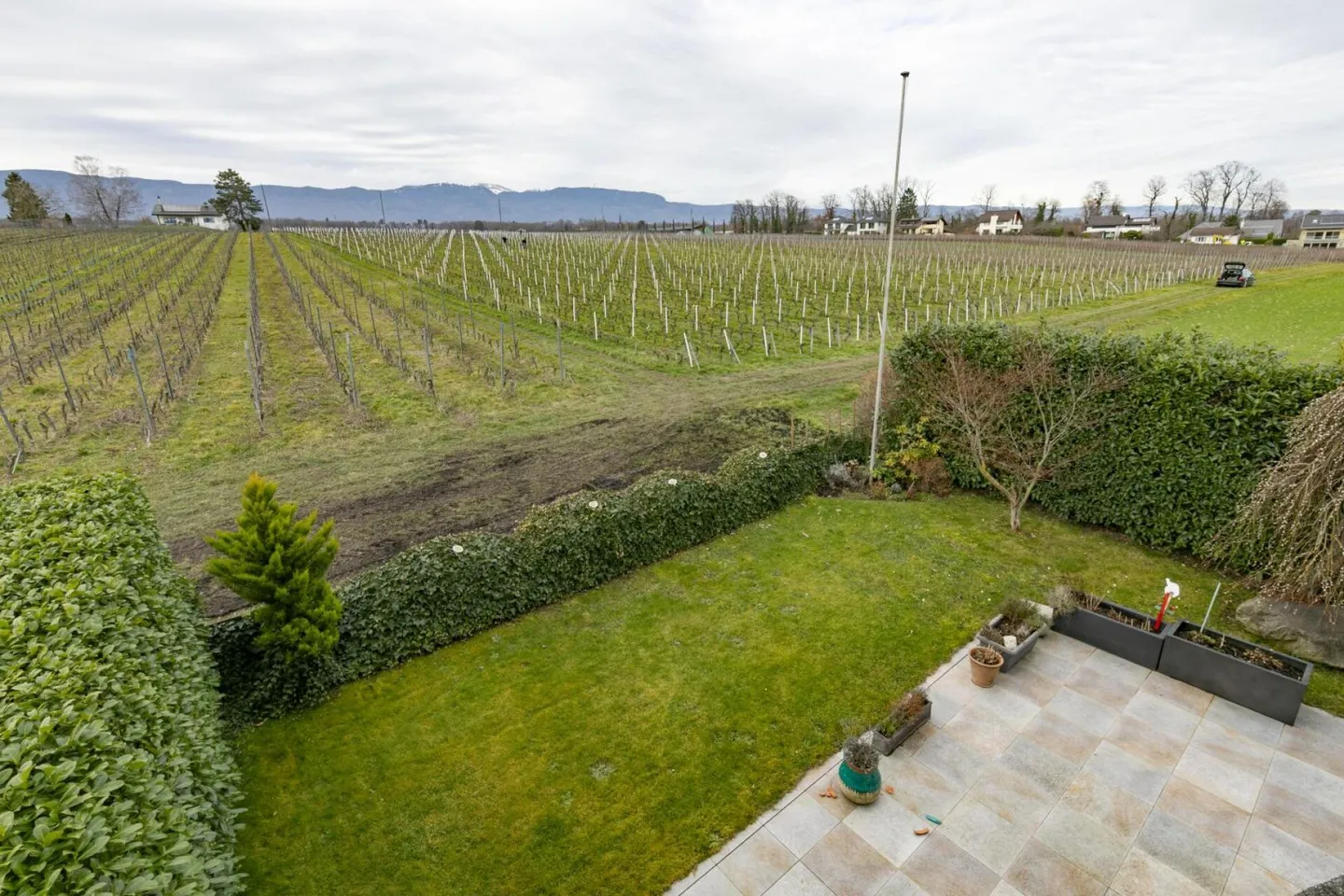 Villa doppia con 7,5 stanze a Founex - Foto 1 di 11