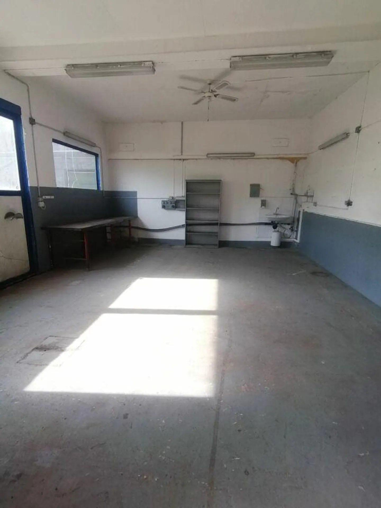 Spacious Workshop in Grosswangen - Photo 2 of 3