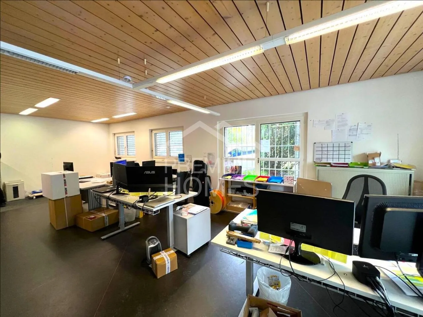 Vivere e lavorare in un edificio Ecco qui! - Foto 2 di 5
