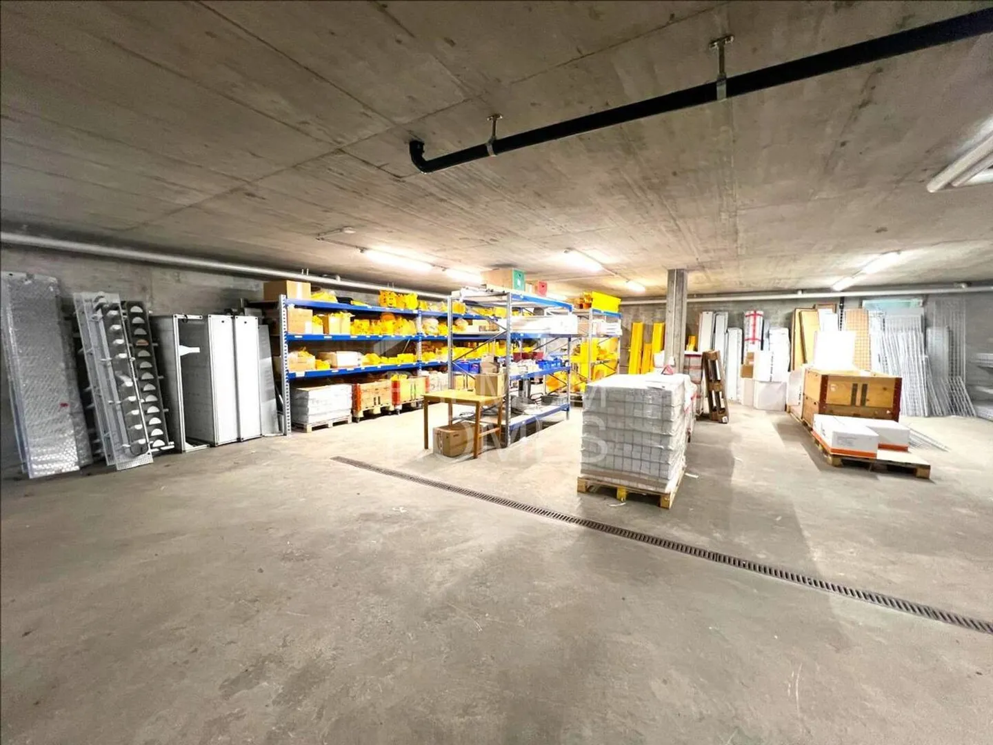 Vivere e lavorare in un edificio Ecco qui! - Foto 3 di 5