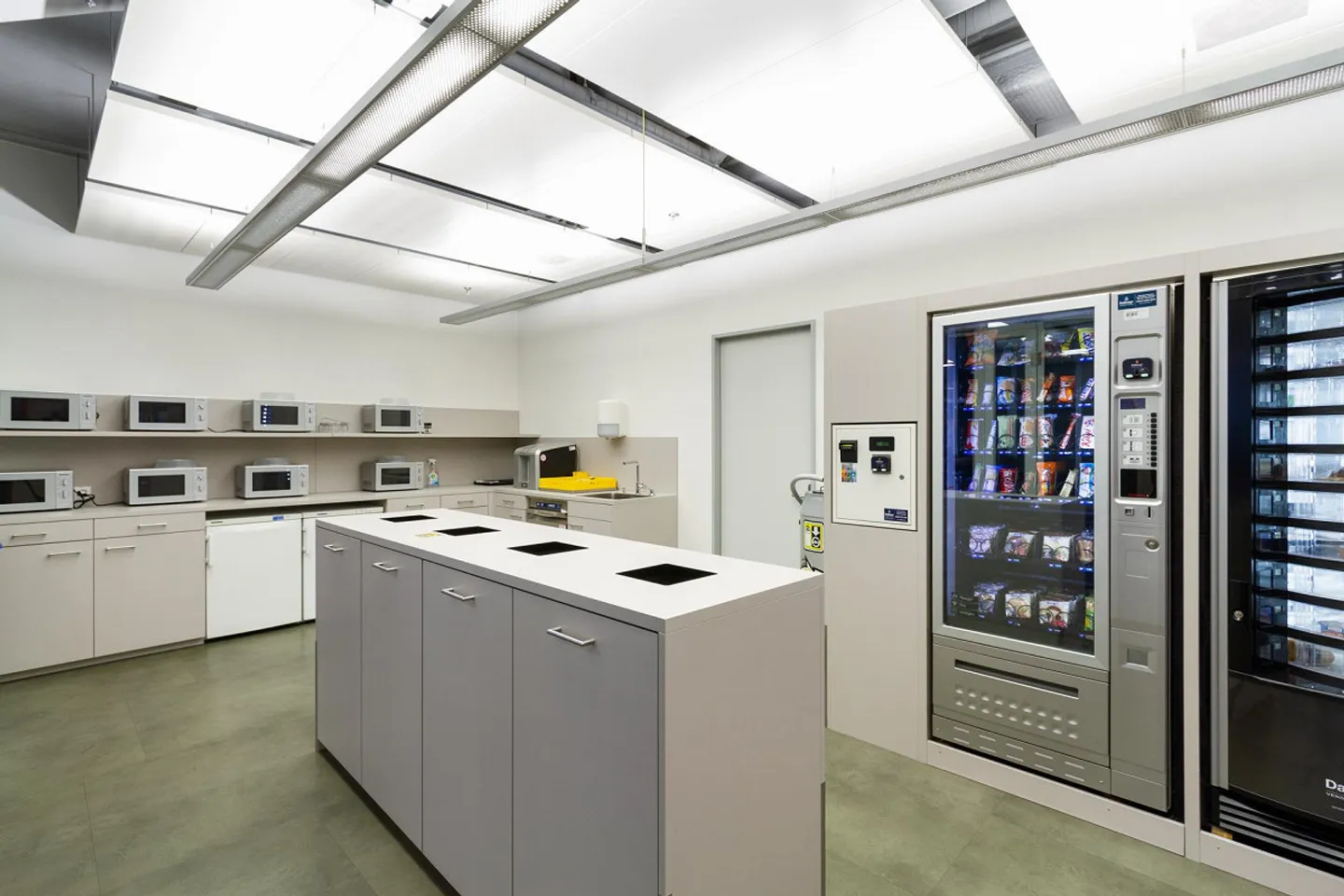 Bürofläche in einzigartigem Gebäude direkt am Bahnhof Glattbrugg - Foto 10 von 11