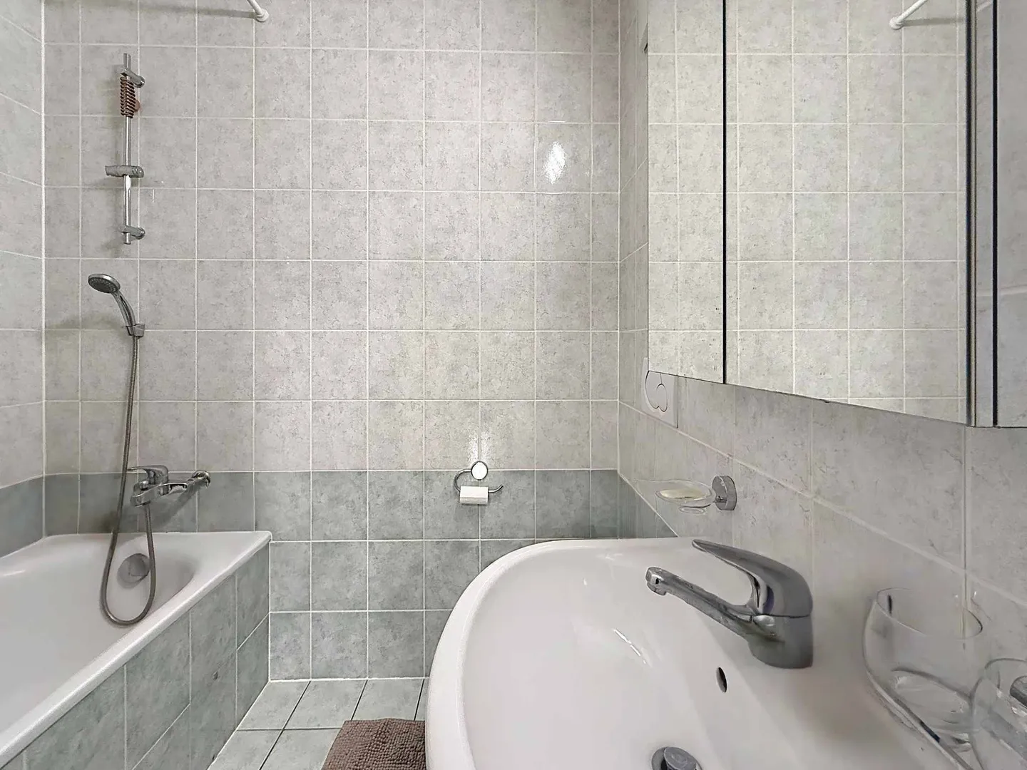 ESCLUSIVITÀ - Spaziosa villa a schiera - Foto 9 di 12