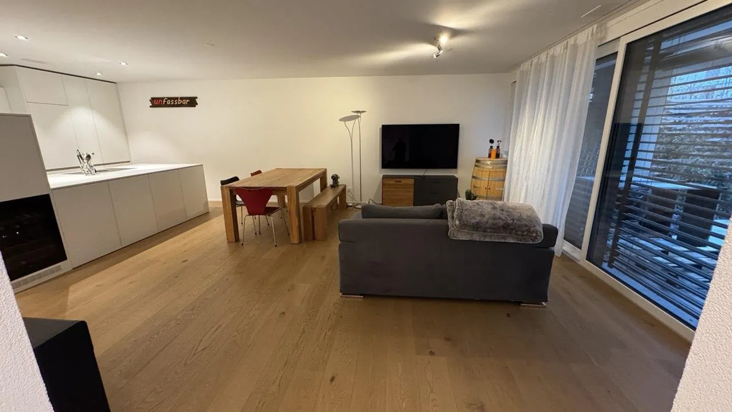 Modernes Apartment mit Gartenblick - Foto 7 von 13