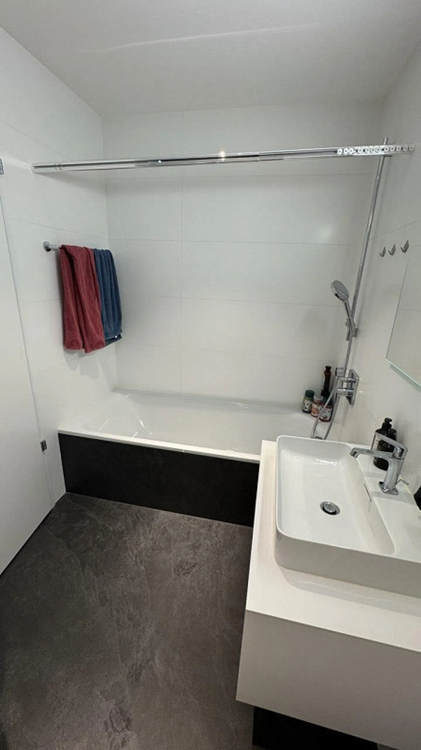 Modernes Apartment mit Gartenblick - Foto 10 von 13