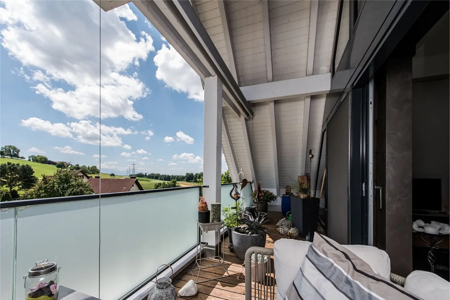 High Standard in the 3 ½-Room Minergie Maisonette Apartment - Photo 8 of 12