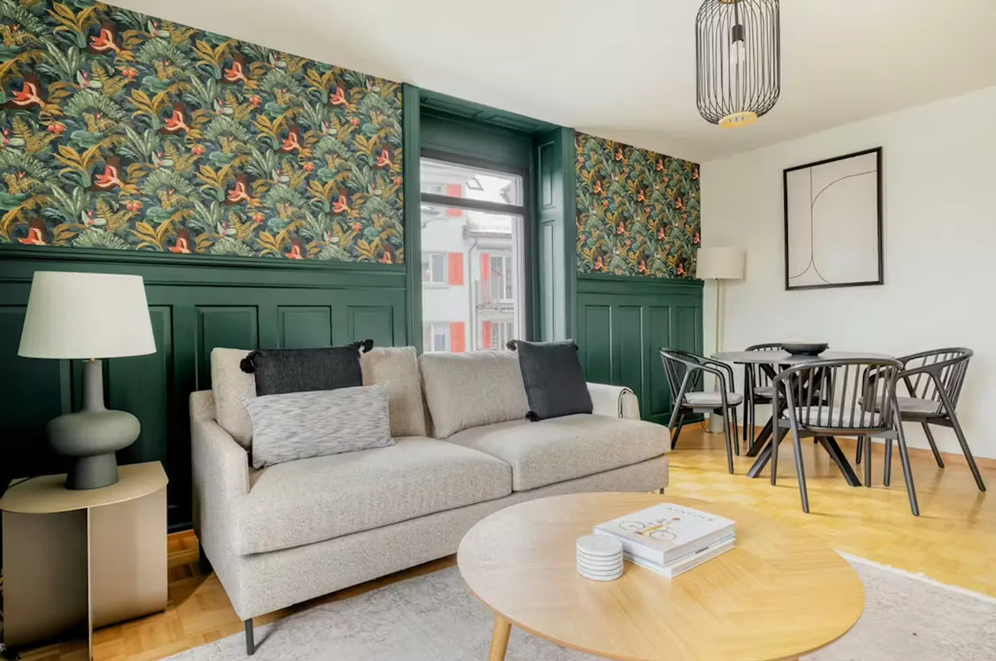 Charming Zurich Apartment - Photo 4 of 10