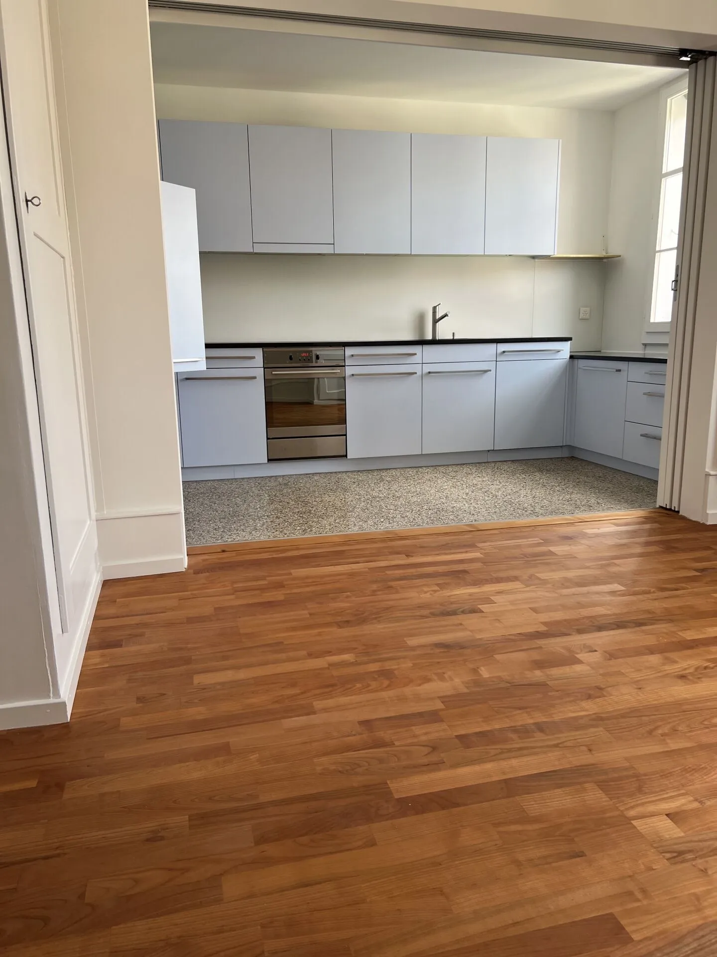 Appartamento da sogno con galleria e balcone - Foto 2 di 14