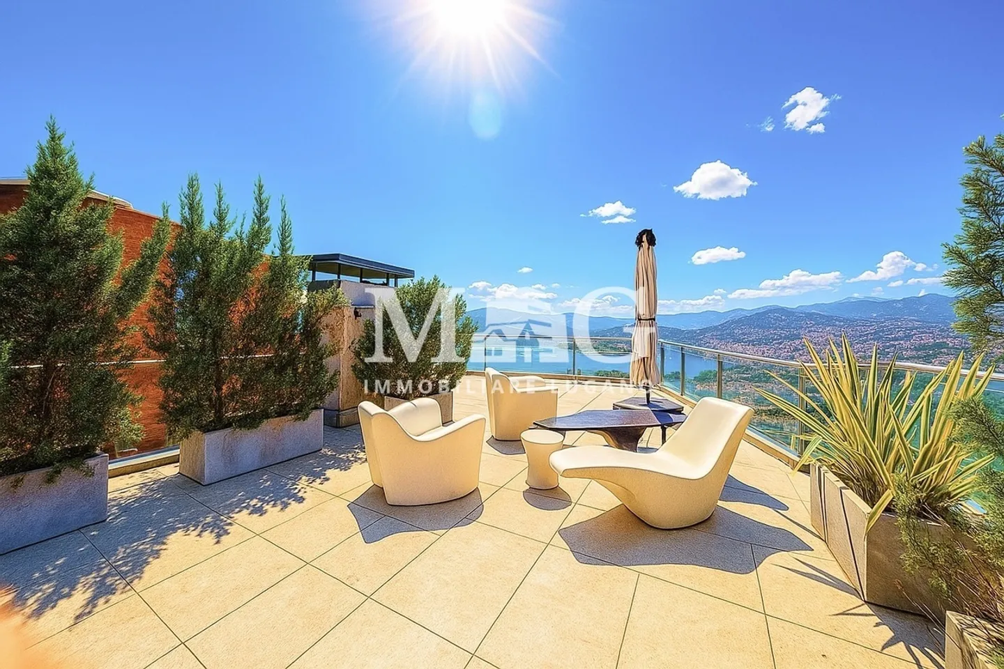 Lugano, Castagnola : Villa moderne avec piscine et vue sur le lac - Photo 2 sur 17