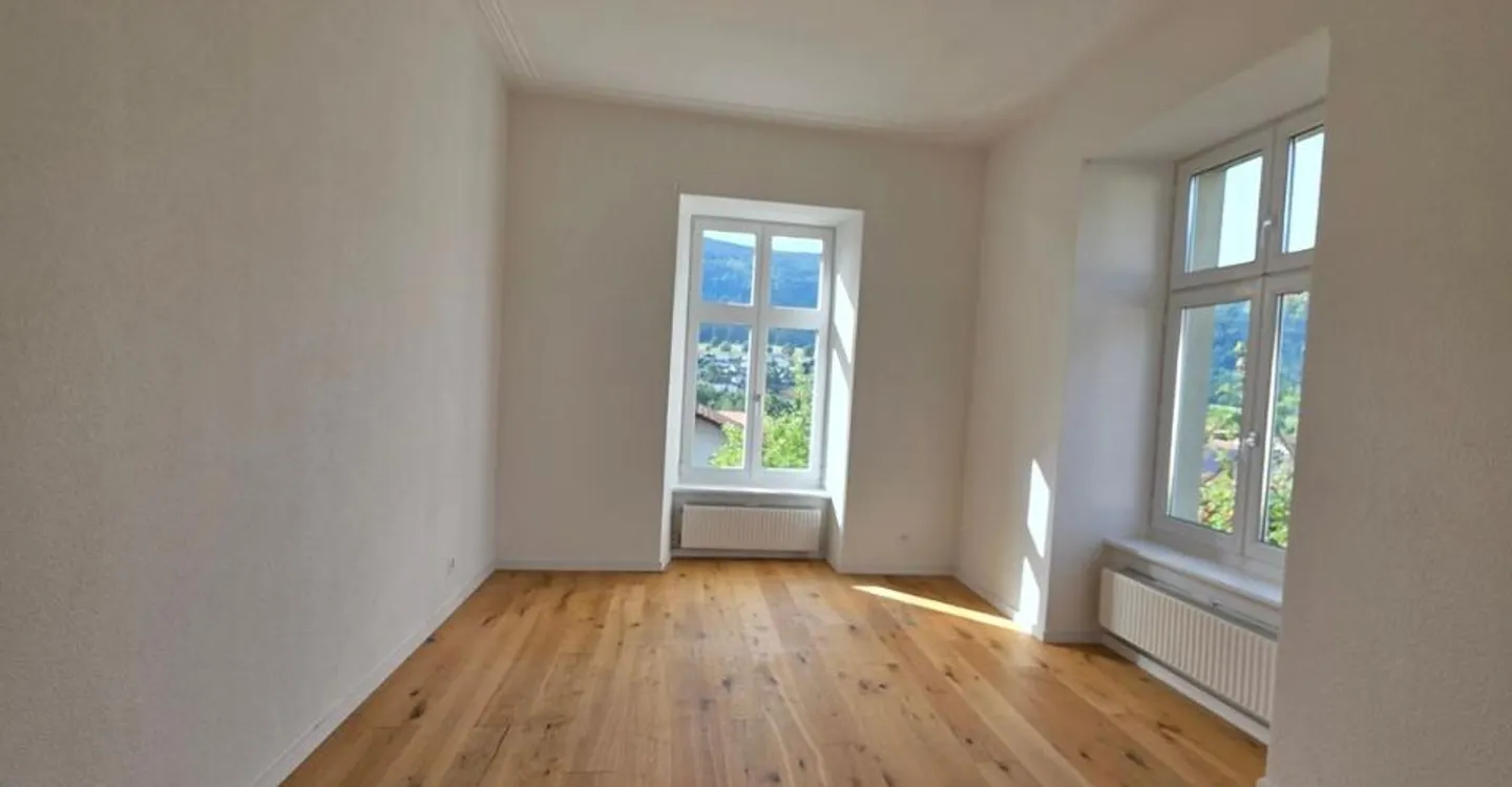 Casa padronale ristrutturata - 5 appartamenti a Corgémont - Foto 5 di 11