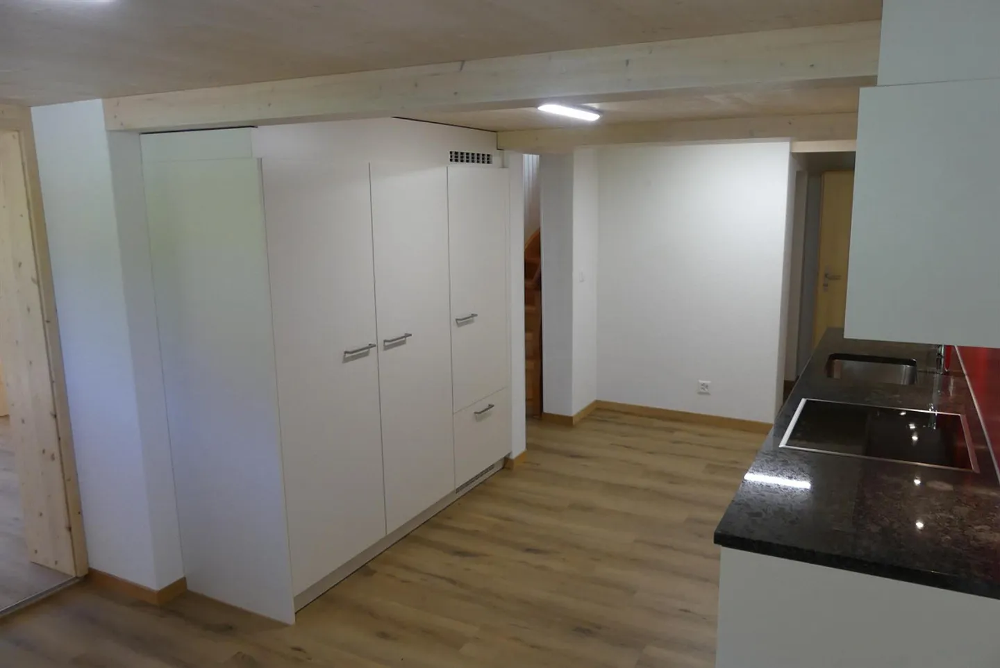 Appartement 3.5 pièces 2018 entièrement rénové - Photo 2 sur 6
