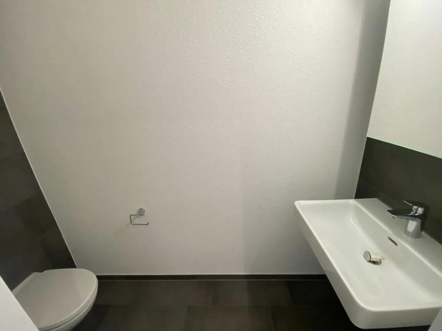 *Stilvolle 2.5 Attikawohnung mit tollem Ausblick & Terrasse* - Foto 8 von 11