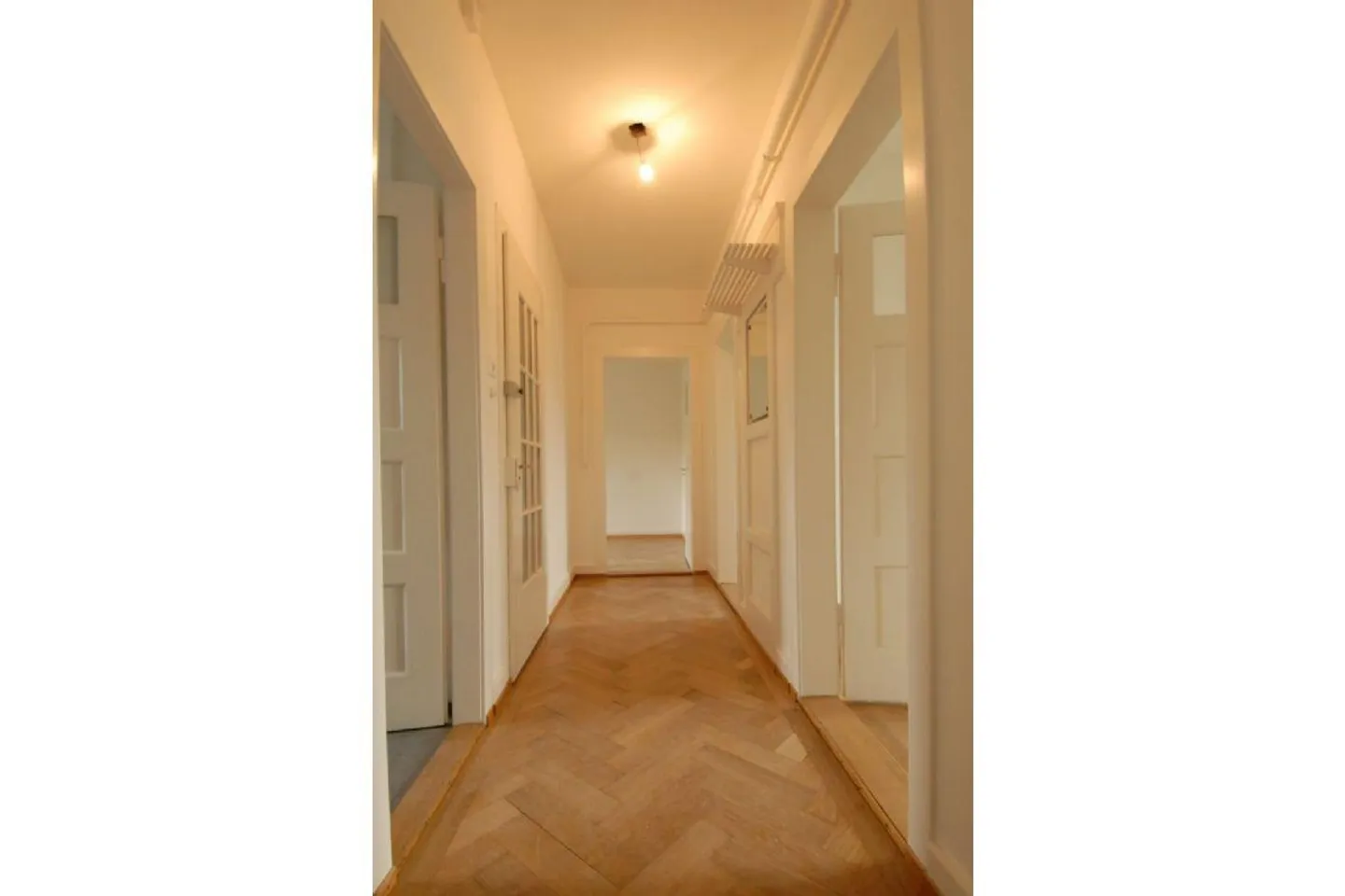 Moderne Altbauwohnung, Nähe Stadtzentrum! - Foto 5 von 9