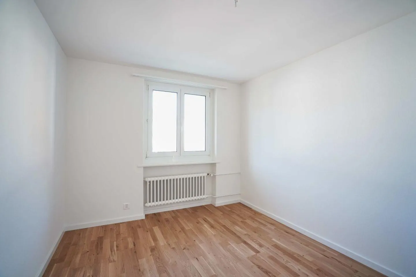 Newly renovated 3-room apartment in a sunny location - Photo 7 of 11