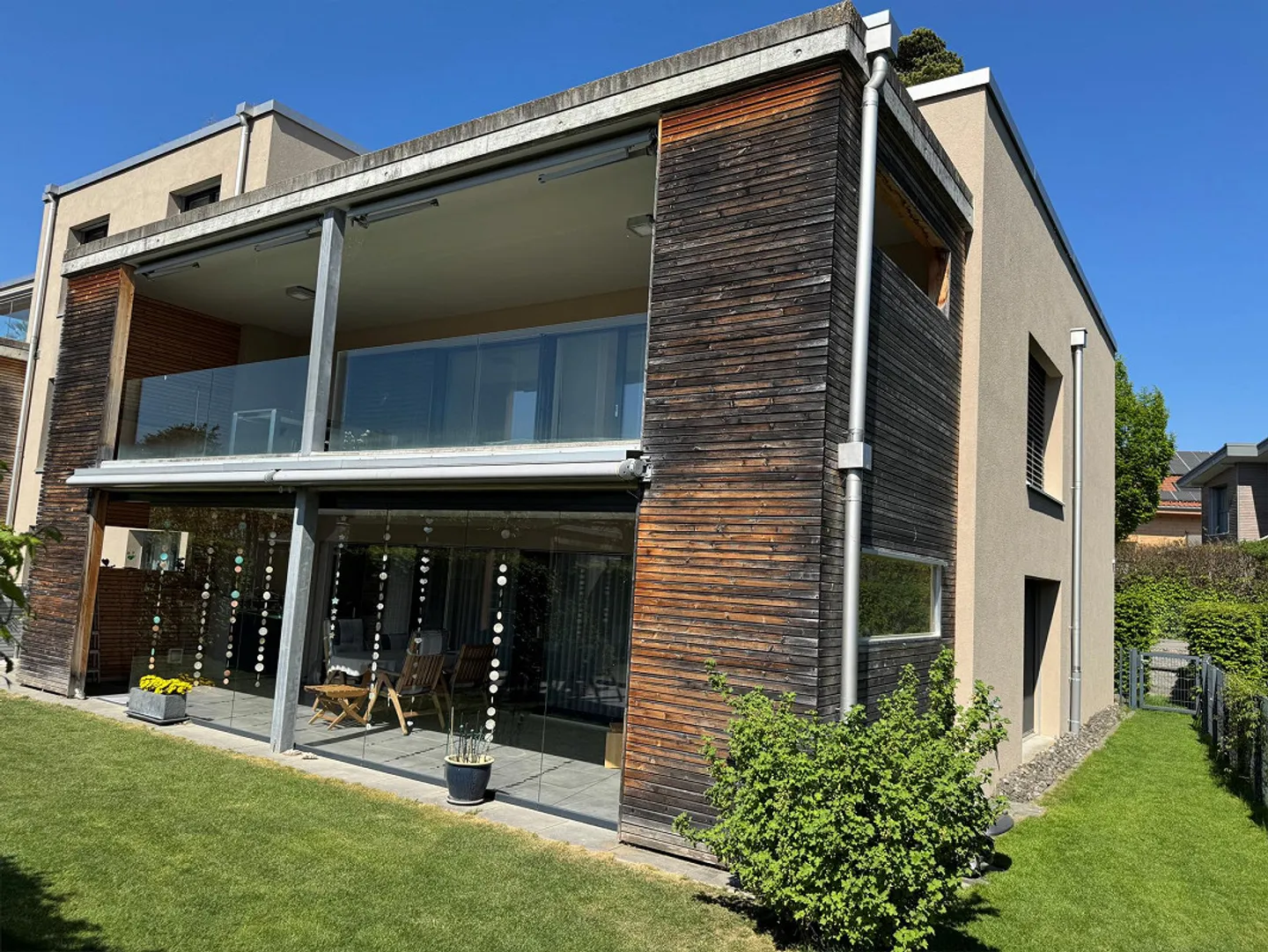 Vivere moderno con idillio da giardino e offerta di spazio straordinaria - Foto 1 di 14