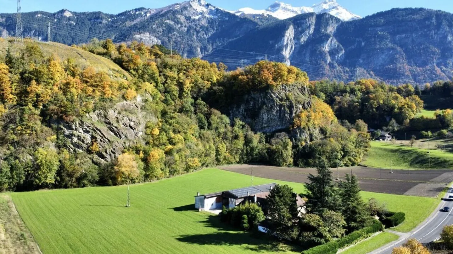 Maison de 405 m2 avec terrain de 4'413 m2 à Bex - Photo 6 sur 32