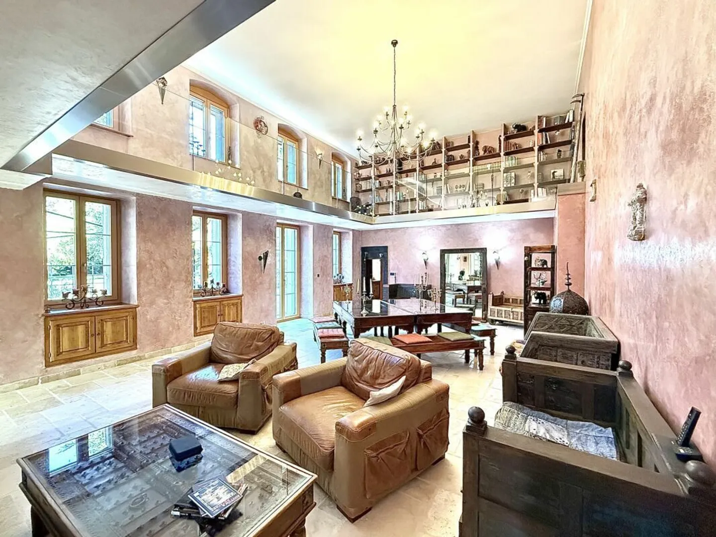 Maison de 405 m2 avec terrain de 4'413 m2 à Bex - Photo 8 sur 32