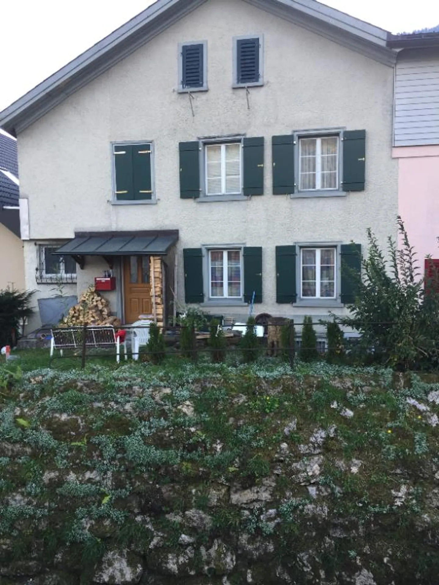 «13.5 Zimmer Mehrfamilienhaus» - Foto 1 von 5