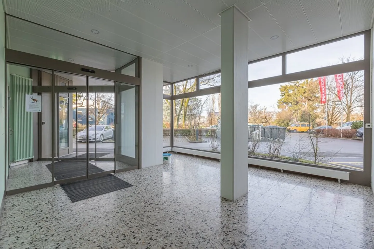 Mischgenutztes Gebäude mieten - Foto 2 von 6
