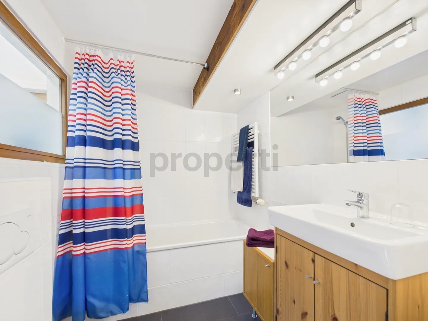 Modern 2.5-room furnished apartment in the best location in Basel - Photo 9 of 10