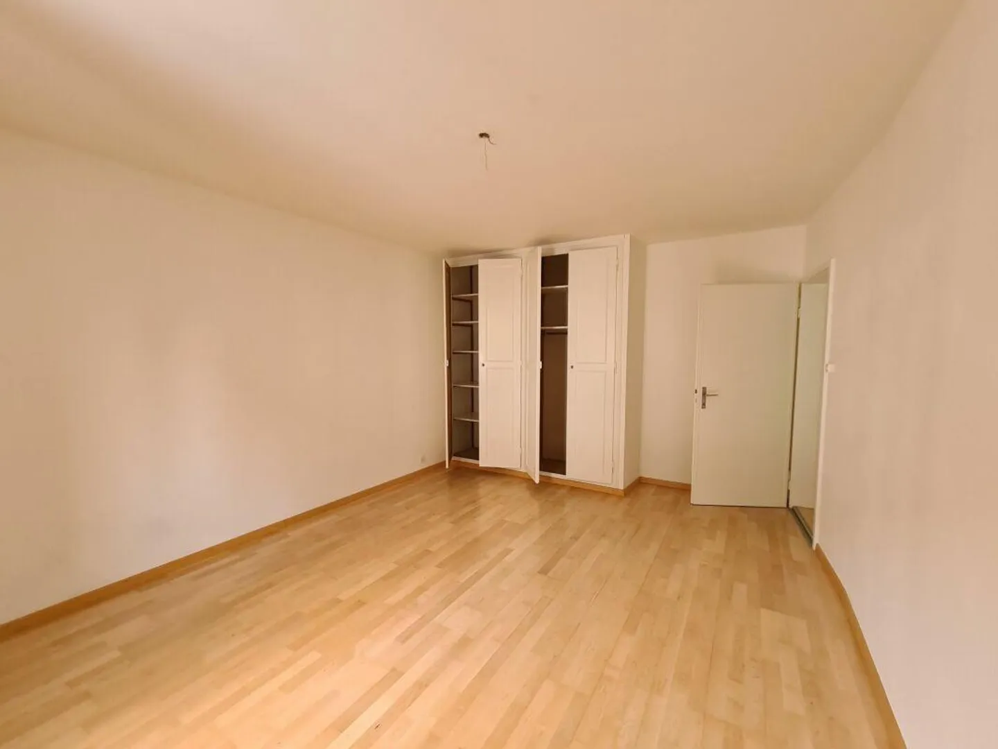 Schöne 3.5-Zimmerwohnung im 3. Obergeschoss - Foto 4 von 8