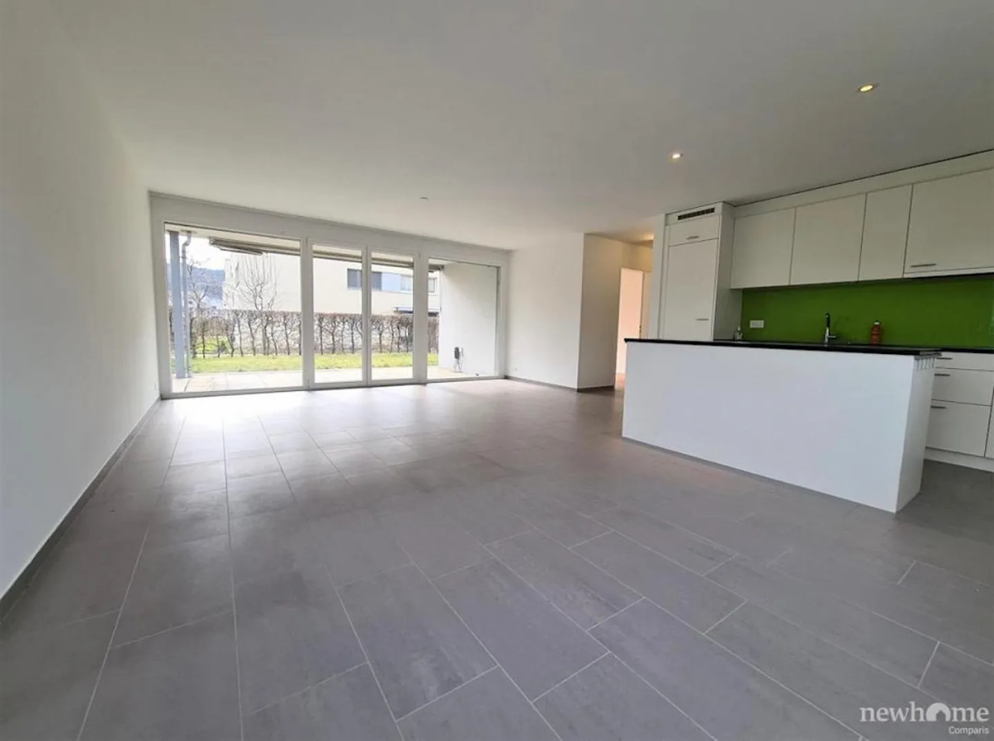 3.5 Ground Floor Apartment - Photo 4 of 6