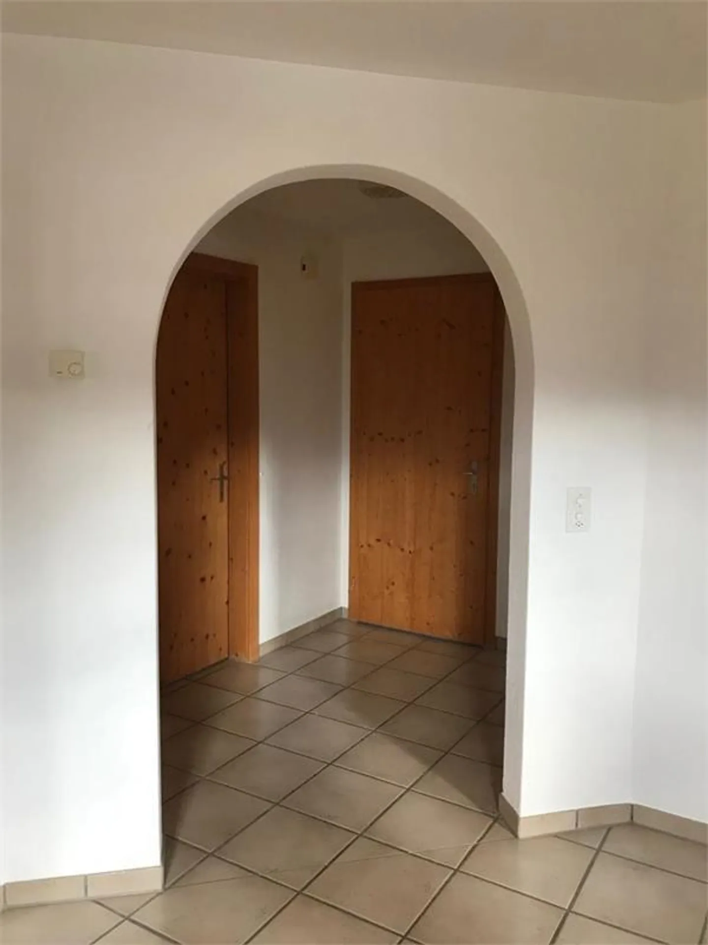 Sunny and quiet 2.5 apartment in Donleschg - Photo 6 of 7