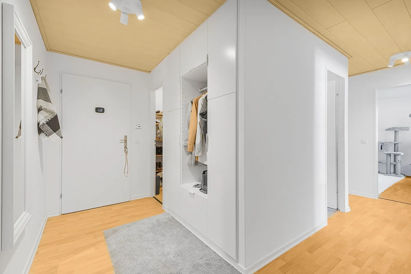 Grosszügige 4.5-Zimmer-Wohnung in ruhigem Quartier... - Foto 2 von 10