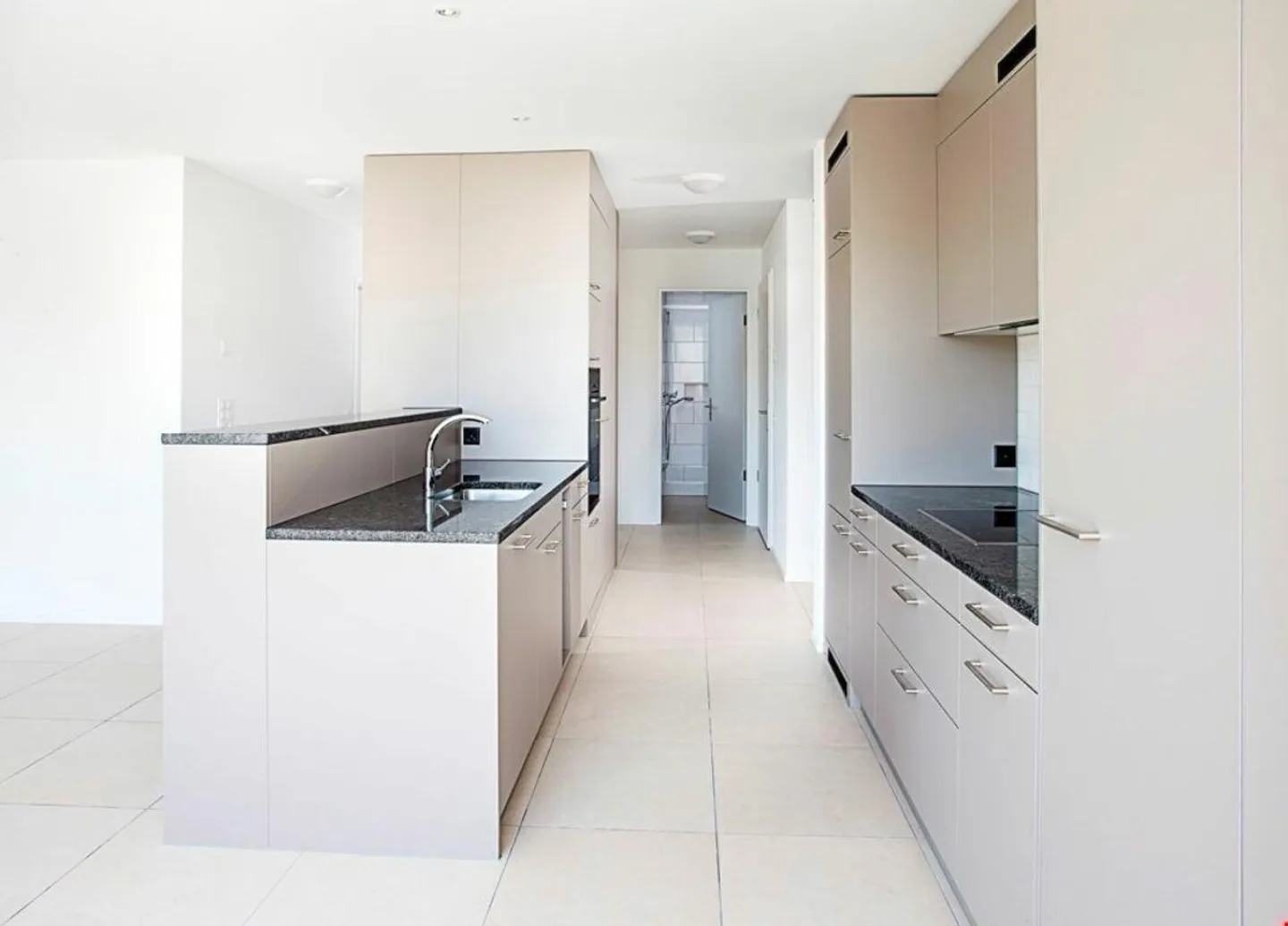 Moderne 4.5-Zimmerwohnung - Foto 1 von 6