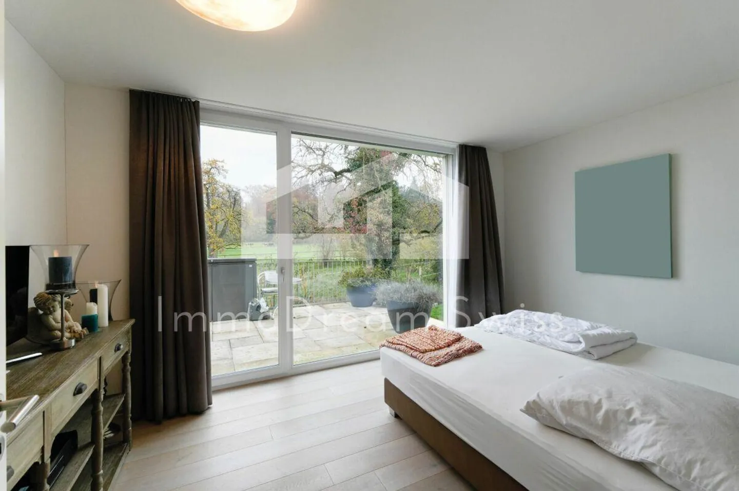 Modern designed, as well as spacious 5-room condominium (2 family house) - Photo 9 of 16