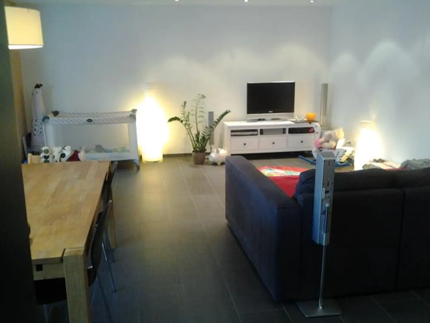 Appartamento 4.5 ben posizionato in affitto - Foto 3 di 14