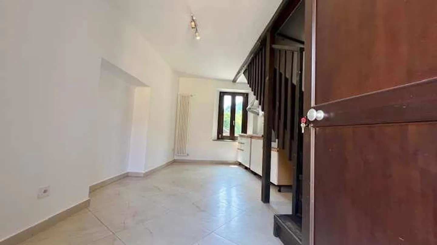 Renovated core house where the ancient meets the modern - Photo 7 of 13