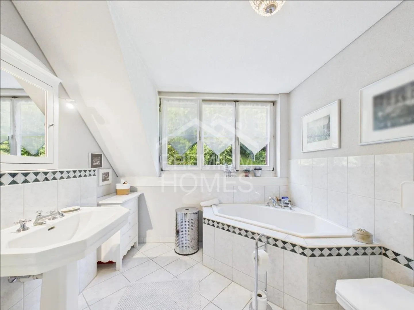 Versatile Living with Charm, Quality, and Connection to Nature - Photo 7 of 10