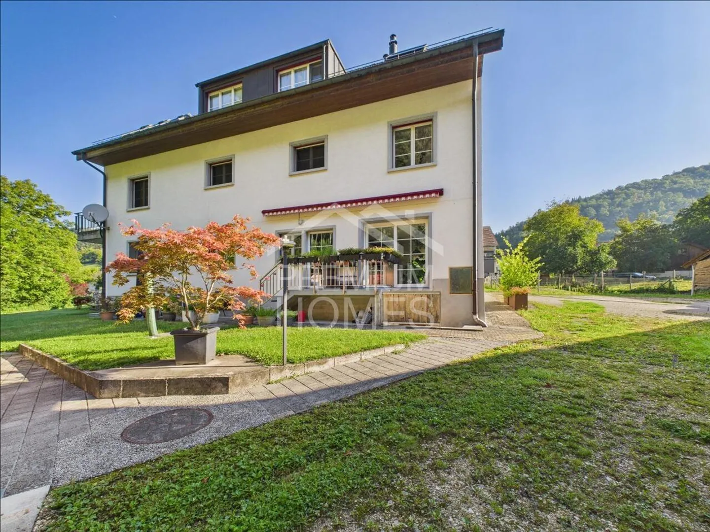 Versatile Living with Charm, Quality, and Connection to Nature - Photo 9 of 10