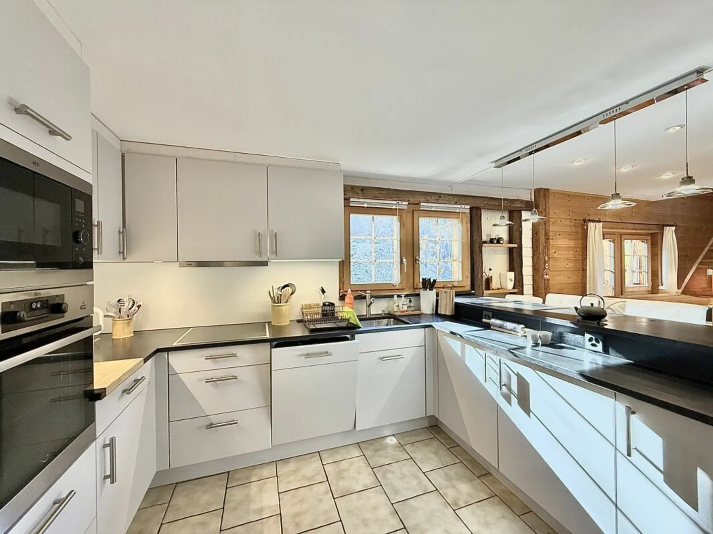 4,5-Zimmer-Chalet mit 5245m2 Grundstück - Foto 9 von 24