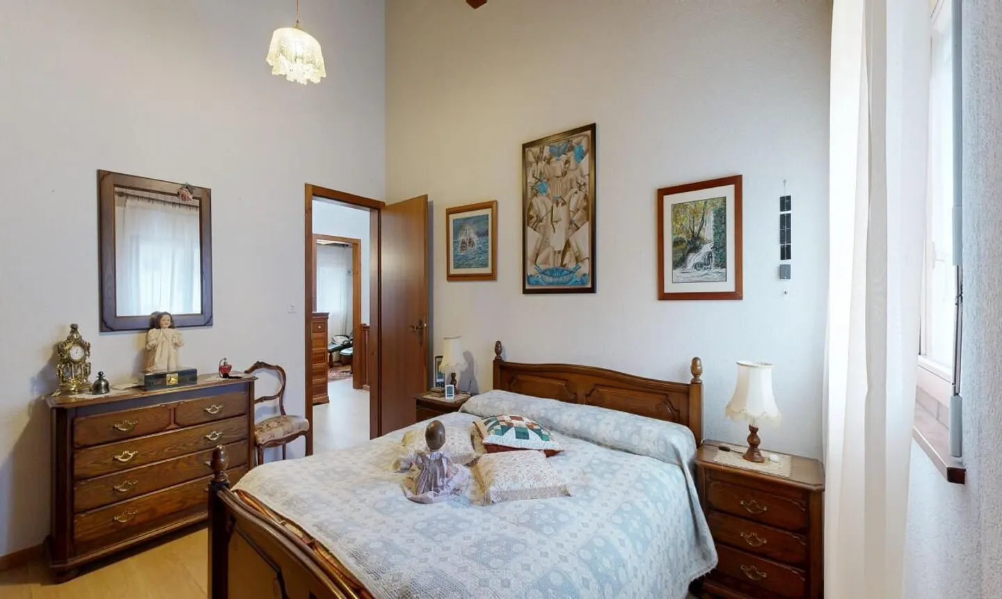 Maison Familiale Charmante avec Jardin - Photo 10 sur 11