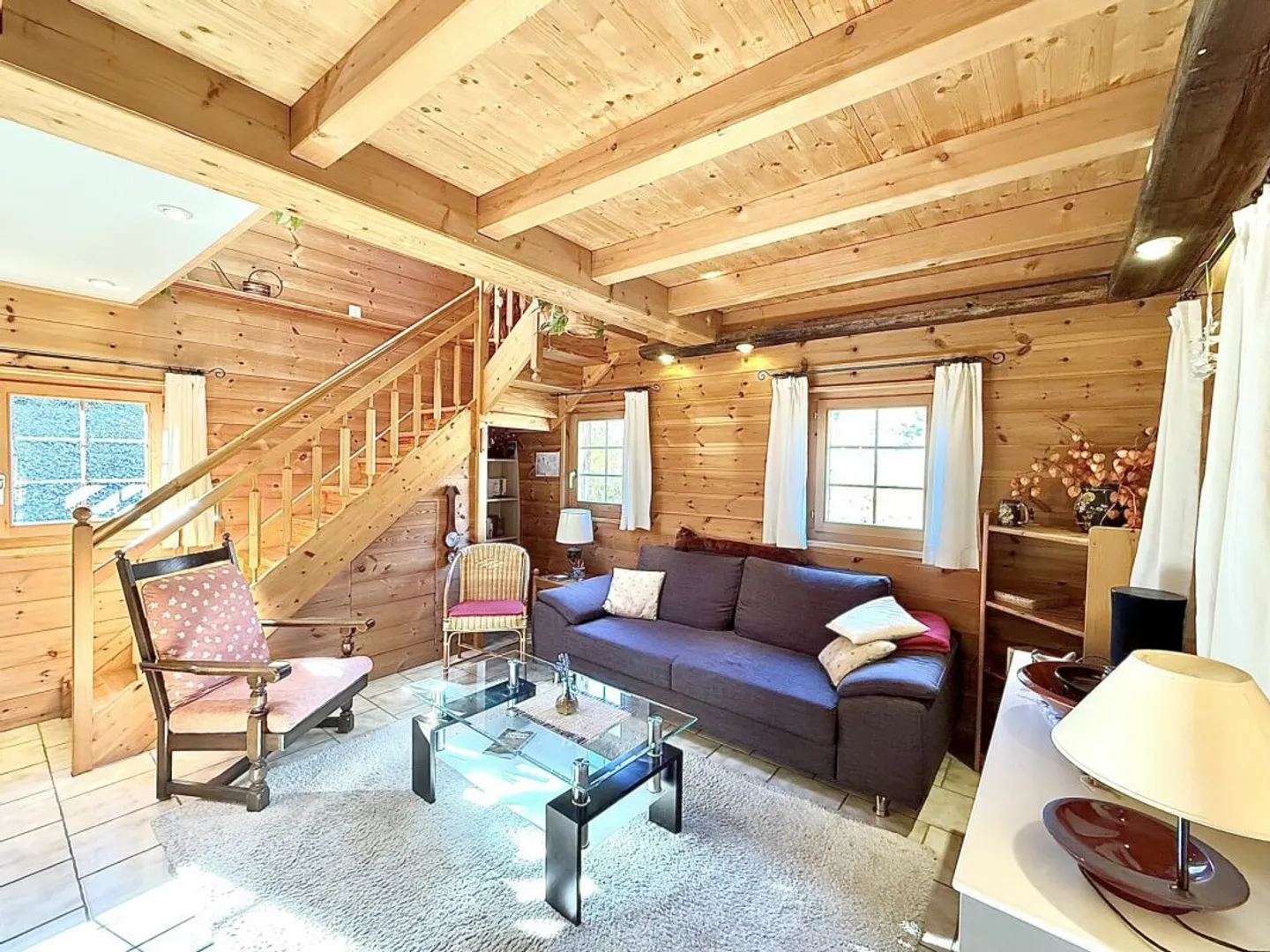 4,5-Zimmer-Chalet mit 5245m2 Grundstück - Foto 11 von 24