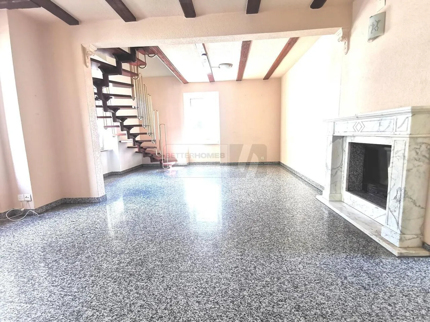 EXCITING INVESTMENT - FULLY RENTED - Photo 3 of 6