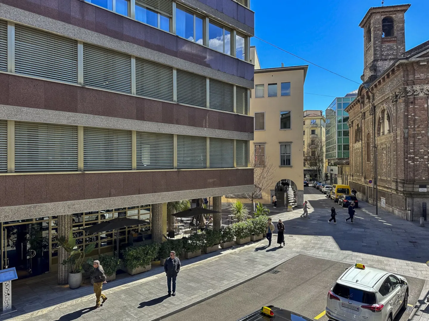 Retail space with window display in the center of Lugano - Photo 7 of 9