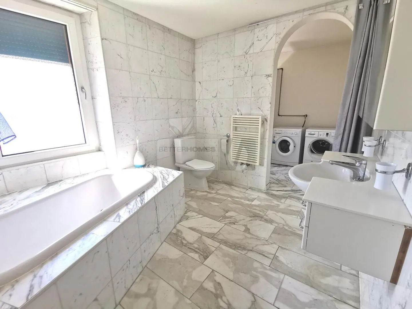 EXCITING INVESTMENT - FULLY RENTED - Photo 5 of 6