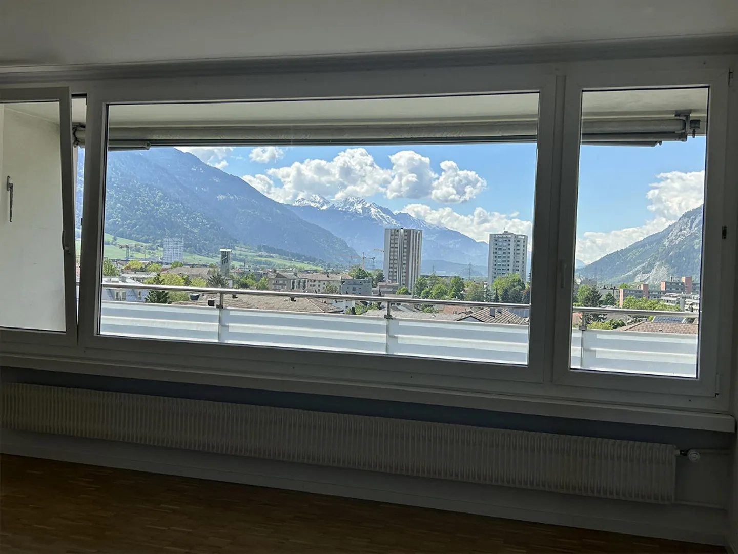 Appartamento soleggiato con vista - Foto 1 di 6