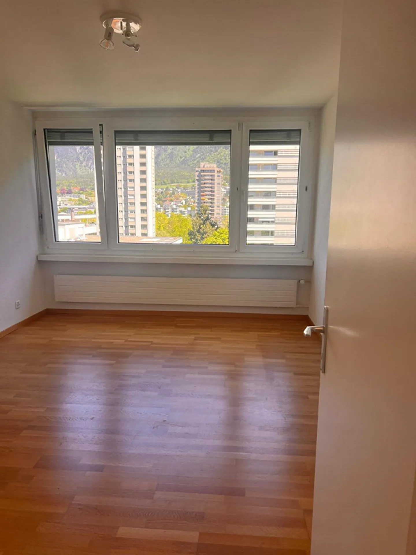 Appartamento soleggiato con vista - Foto 5 di 6