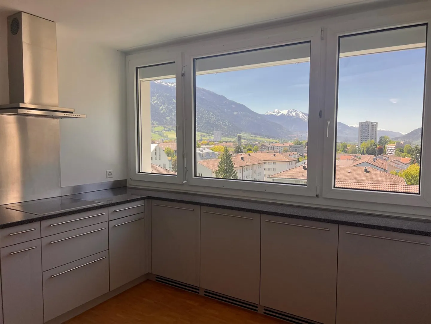 Appartamento soleggiato con vista - Foto 6 di 6