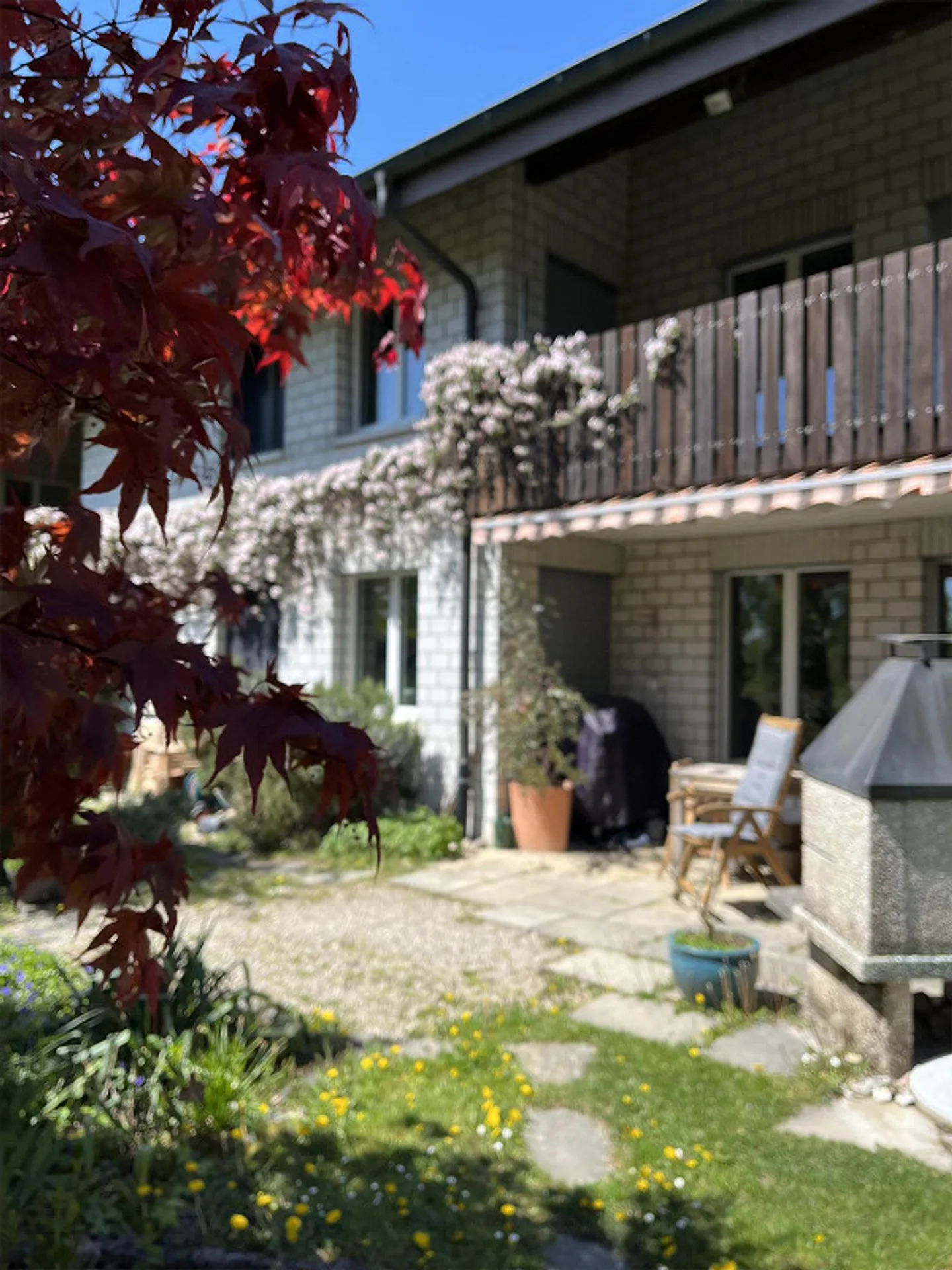 6 1/2 Zimmer Einfamilienhaus an idyllischer Lage - Foto 2 von 6
