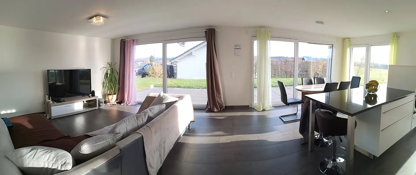 Grande maison bien entretenue de 2016, 6,5 pièces, double garage, terrasse, vue - Photo 11 sur 31