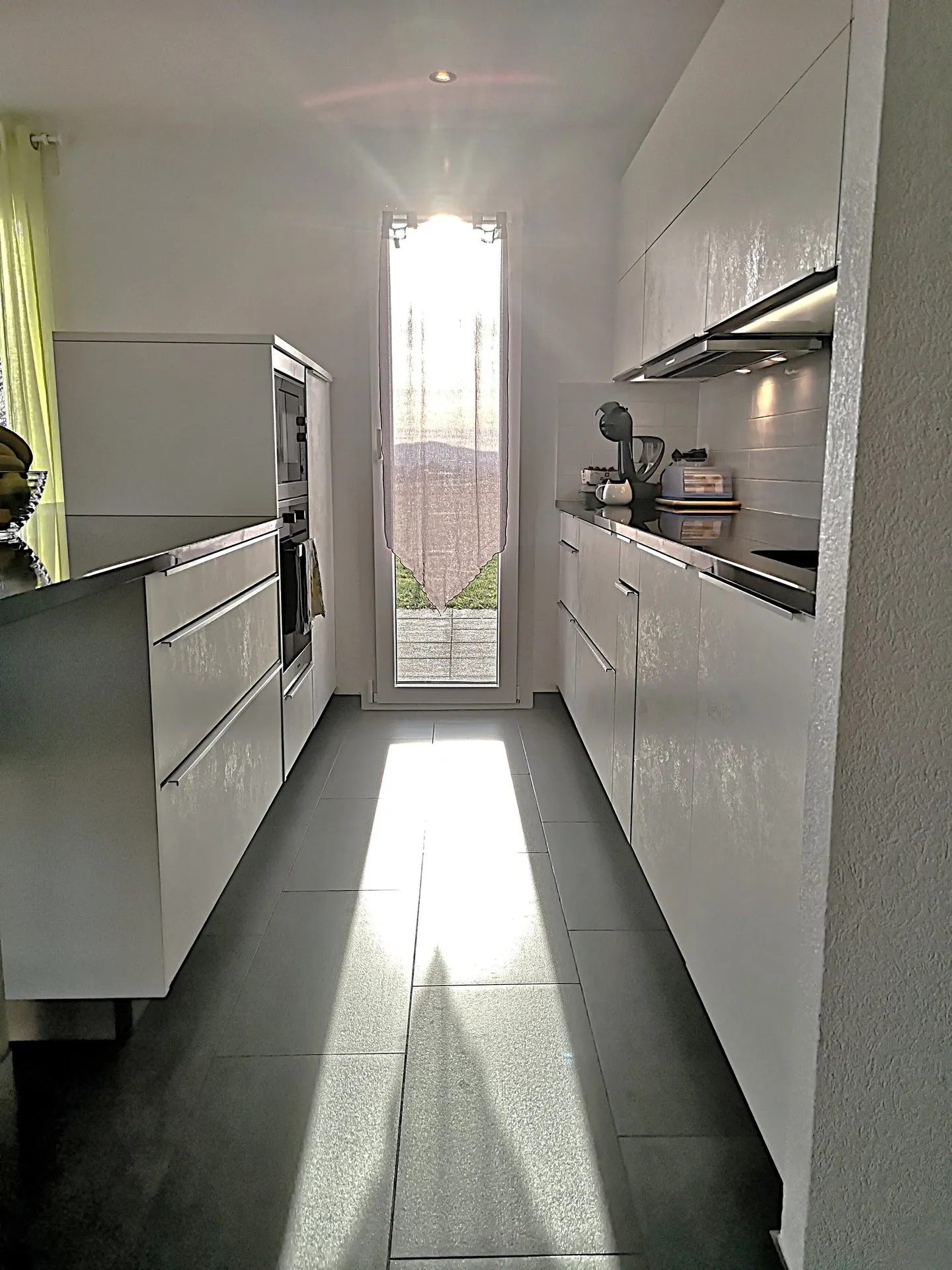 Grande maison bien entretenue de 2016, 6,5 pièces, double garage, terrasse, vue - Photo 14 sur 31