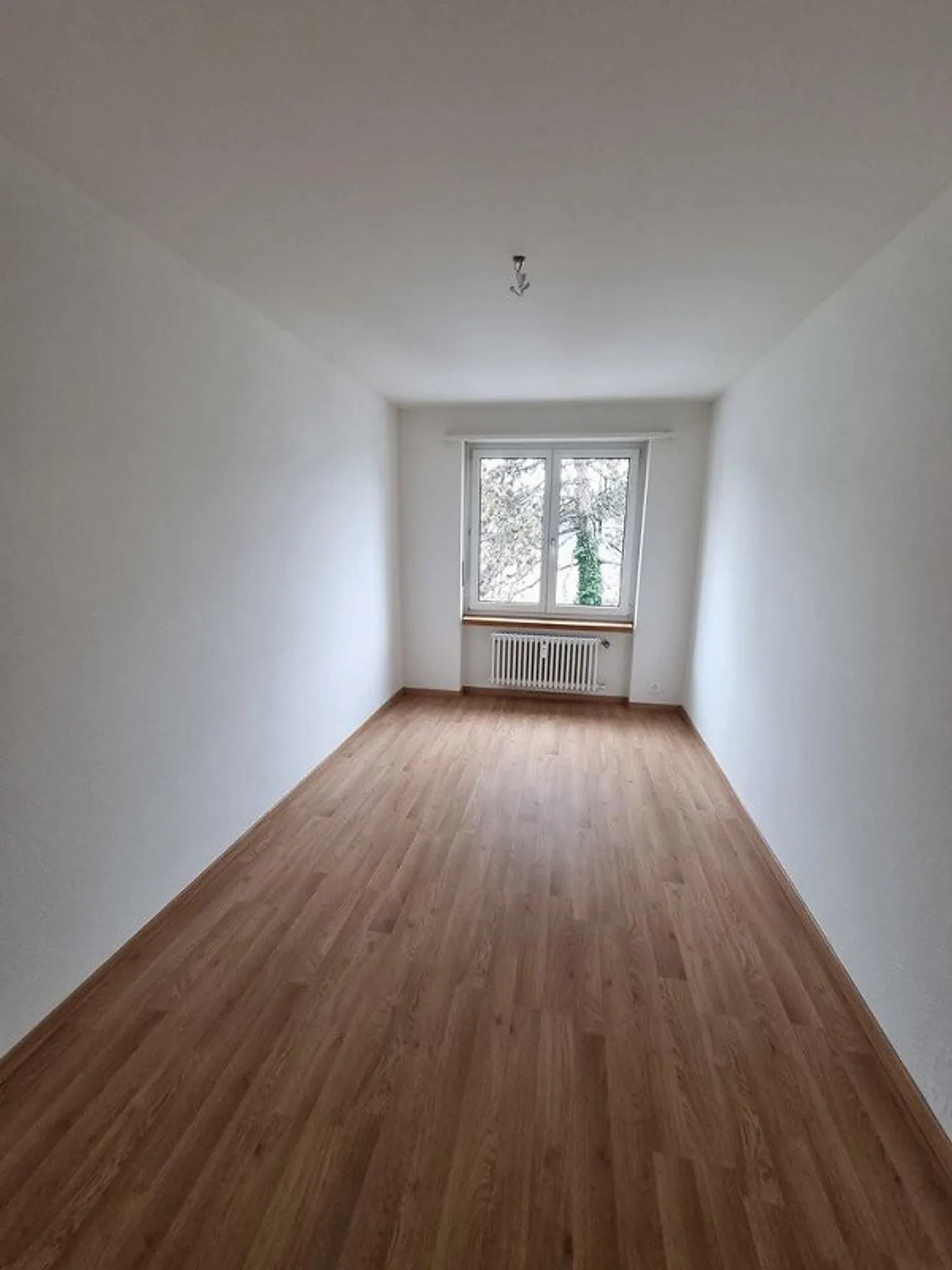 Appartamento accogliente con 4 stanze e due balconi - Foto 4 di 7