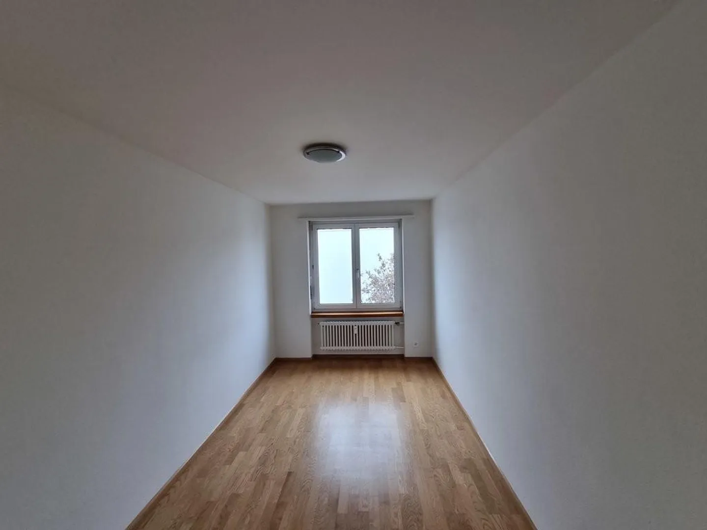 Appartamento accogliente con 4 stanze e due balconi - Foto 5 di 7