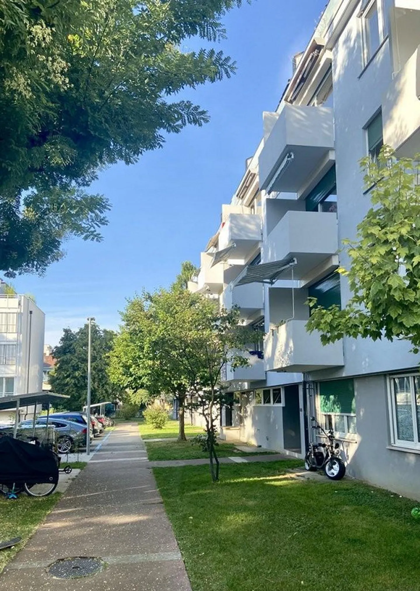 Appartamento accogliente con 4 stanze e due balconi - Foto 1 di 7