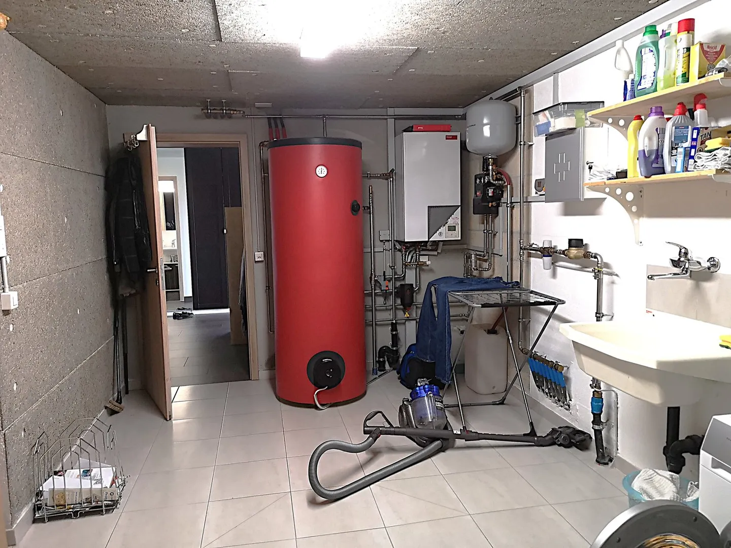 Grande maison bien entretenue de 2016, 6,5 pièces, double garage, terrasse, vue - Photo 28 sur 31